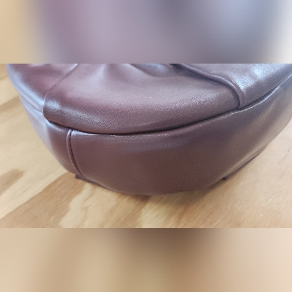 STAUD Soft Moon Bag - Picture 4 of 9